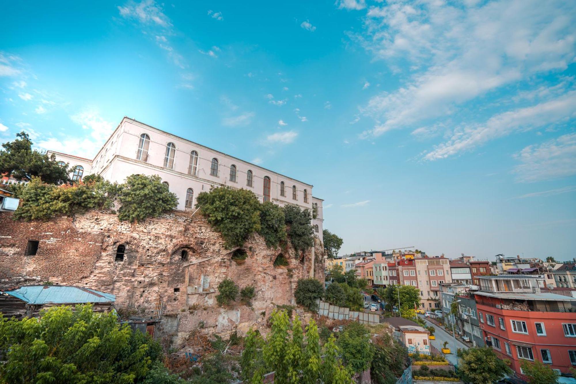 Otel Gulliver Mansion 2*